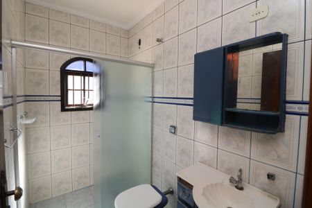 Casa para alugar com 125m², 3 quartos e 2 vagasBanheiro
