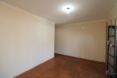 Casa para alugar com 125m², 3 quartos e 2 vagasSuíte