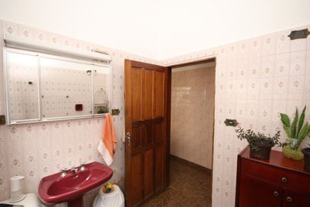 Casa à venda com 125m², 4 quartos e 2 vagasBanheiro 3 