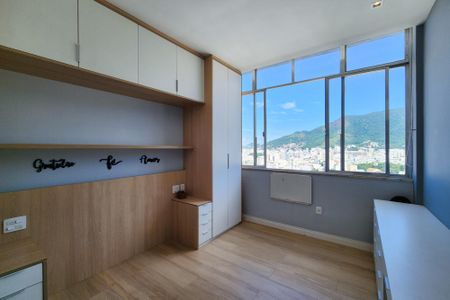 Apartamento à venda com 72m², 2 quartos e 1 vaga Apartamento à venda com 72m², 2 quartos e 1 vagaSuíte
