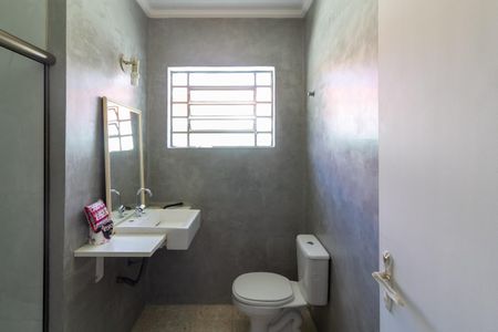 Casa para alugar com 154m², 3 quartos e 2 vagas Casa para alugar com 154m², 3 quartos e 2 vagasBanheiro Social