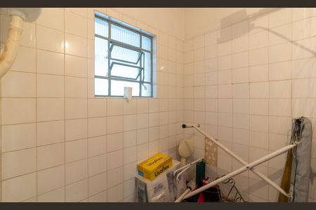 Casa para alugar com 154m², 3 quartos e 2 vagas Casa para alugar com 154m², 3 quartos e 2 vagasBanheiro de Serviço