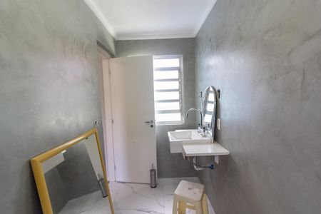 Casa para alugar com 154m², 3 quartos e 2 vagas Casa para alugar com 154m², 3 quartos e 2 vagasBanheiro Suíte