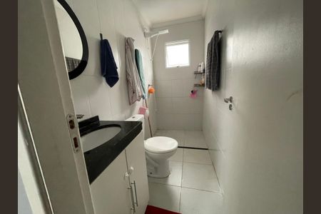 Casa de condomínio para alugar com 85m², 2 quartos e 2 vagasBanheiro Social