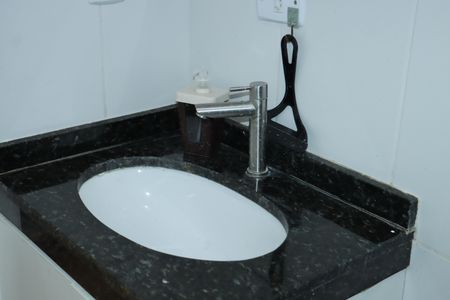 Casa de condomínio para alugar com 85m², 2 quartos e 2 vagasBanheiro