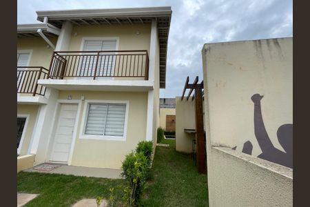 Casa de condomínio para alugar com 85m², 2 quartos e 2 vagasFachada