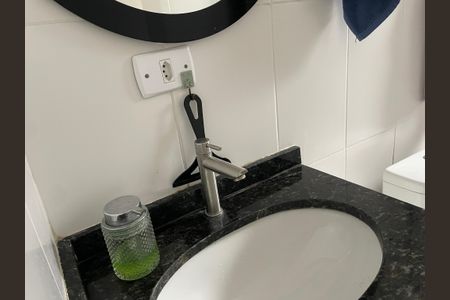 Casa de condomínio para alugar com 85m², 2 quartos e 2 vagasBanheiro Social