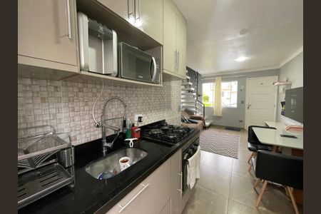 Casa de condomínio para alugar com 85m², 2 quartos e 2 vagasCozinha