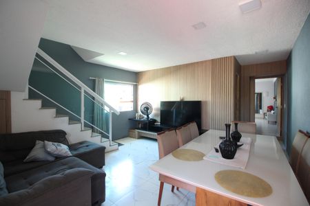 Sala 1 de casa para alugar com 3 quartos, 100m² em Pechincha, Rio de Janeiro