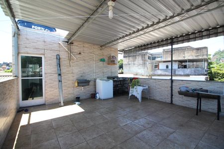 Casa para alugar com 100m², 3 quartos e sem vagaTerraço