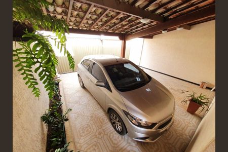 Casa à venda com 197m², 4 quartos e 2 vagasÁrea externa