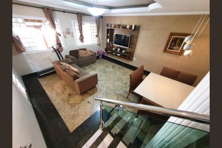 Sala de casa à venda com 4 quartos, 197m² em Parque Xangri-lá, Contagem