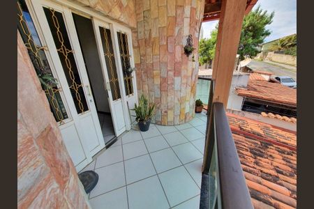 Casa à venda com 197m², 4 quartos e 2 vagasÁrea externa