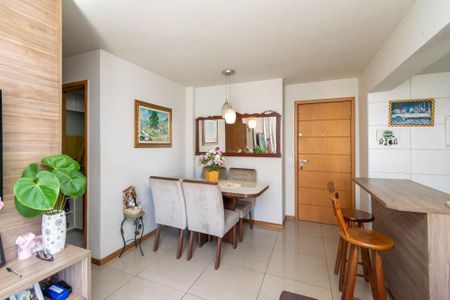 Apartamento à venda com 65m², 2 quartos e 1 vaga Apartamento à venda com 65m², 2 quartos e 1 vagaSala