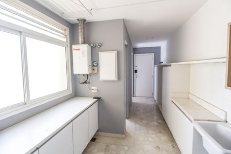 Apartamento para alugar com 202m², 3 quartos e 3 vagas Apartamento para alugar com 202m², 3 quartos e 3 vagasCozinha