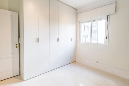 Apartamento para alugar com 202m², 3 quartos e 3 vagas Apartamento para alugar com 202m², 3 quartos e 3 vagasSuíte 2