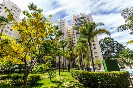 Apartamento para alugar com 202m², 3 quartos e 3 vagas Apartamento para alugar com 202m², 3 quartos e 3 vagasÁrea comum