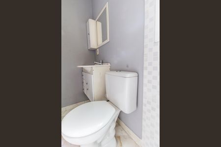 Apartamento para alugar com 202m², 3 quartos e 3 vagas Apartamento para alugar com 202m², 3 quartos e 3 vagasBanheiro de serviço