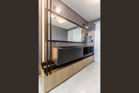 Apartamento para alugar com 202m², 3 quartos e 3 vagas Apartamento para alugar com 202m², 3 quartos e 3 vagasBanheiro da Suíte