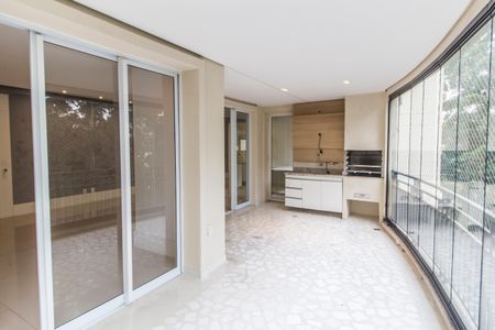 Apartamento para alugar com 202m², 3 quartos e 3 vagas Apartamento para alugar com 202m², 3 quartos e 3 vagasVaranda gourmet
