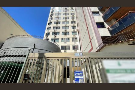 Apartamento para alugar com 82m², 2 quartos e 1 vaga