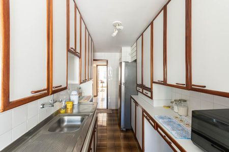 Apartamento para alugar com 82m², 2 quartos e 1 vagaCozinha