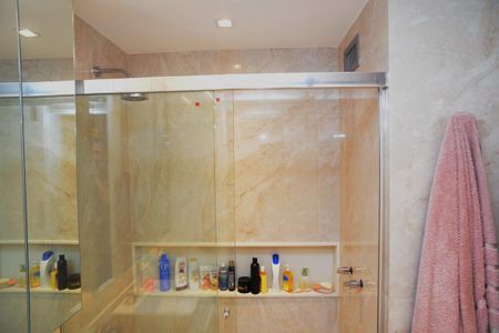 Apartamento à venda com 89m², 2 quartos e 1 vaga Apartamento à venda com 89m², 2 quartos e 1 vagaBanheiro Suíte