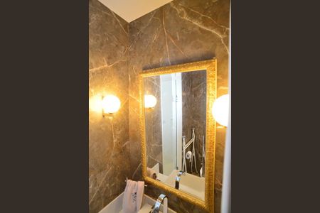 Apartamento à venda com 89m², 2 quartos e 1 vaga Apartamento à venda com 89m², 2 quartos e 1 vagaBanheiro Social