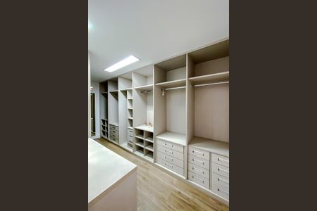 Casa à venda com 180m², 3 quartos e 2 vagas Casa à venda com 180m², 3 quartos e 2 vagasQuarto 1 - Suíte