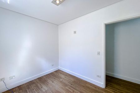 Casa à venda com 180m², 3 quartos e 2 vagas Casa à venda com 180m², 3 quartos e 2 vagasQuarto 2