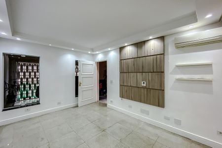 Sala de casa à venda com 3 quartos, 180m² em Mooca, São Paulo