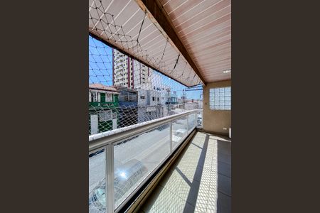 Casa à venda com 180m², 3 quartos e 2 vagas Casa à venda com 180m², 3 quartos e 2 vagasVaranda da Suíte