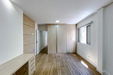 Casa à venda com 180m², 3 quartos e 2 vagas Casa à venda com 180m², 3 quartos e 2 vagasQuarto 3