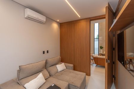 Sala de TV de casa de condomínio para alugar com 3 quartos, 287m² em Parque Olívio Franceschini, Hortolândia