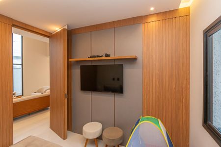 Sala de TV de casa de condomínio para alugar com 3 quartos, 287m² em Parque Olívio Franceschini, Hortolândia