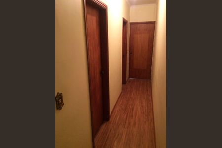 Casa à venda com 187m², 3 quartos e 2 vagasCorredor