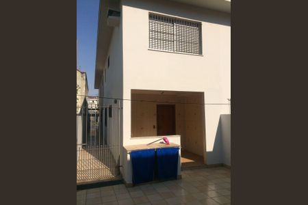 Casa à venda com 187m², 3 quartos e 2 vagasÁrea externa