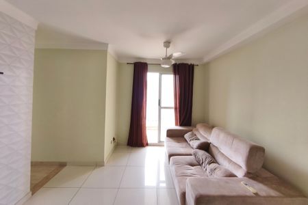 Sala de apartamento para alugar com 3 quartos, 87m² em Jardim Ipaussurama, Campinas