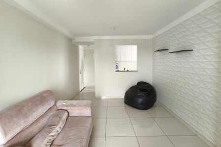 Sala de apartamento para alugar com 3 quartos, 87m² em Jardim Ipaussurama, Campinas