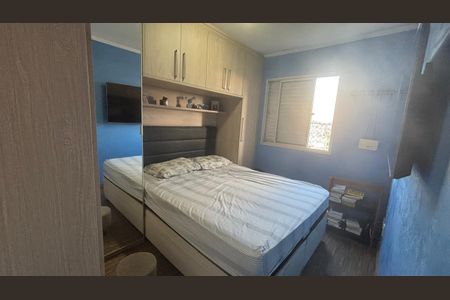 Quarto de apartamento à venda com 2 quartos, 58m² em Vila Carmosina, São Paulo