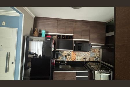 Cozinha de apartamento à venda com 2 quartos, 58m² em Vila Carmosina, São Paulo