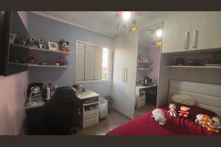 Quarto de apartamento à venda com 2 quartos, 58m² em Vila Carmosina, São Paulo