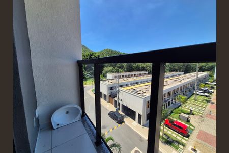 Apartamento para alugar com 2 quartos, 45m² em Vargem Grande, Rio de Janeiro