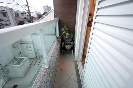 Apartamento à venda com 75m², 2 quartos e 1 vaga Apartamento à venda com 75m², 2 quartos e 1 vagaSacada