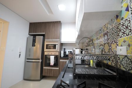 Apartamento à venda com 75m², 2 quartos e 1 vaga Apartamento à venda com 75m², 2 quartos e 1 vagaCozinha