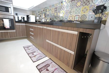 Apartamento à venda com 75m², 2 quartos e 1 vaga Apartamento à venda com 75m², 2 quartos e 1 vagaCozinha