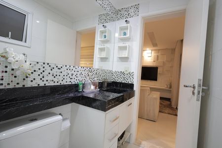 Apartamento à venda com 75m², 2 quartos e 1 vaga Apartamento à venda com 75m², 2 quartos e 1 vagaBanheiro