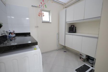 Apartamento à venda com 75m², 2 quartos e 1 vaga Apartamento à venda com 75m², 2 quartos e 1 vagaÁrea de Serviço