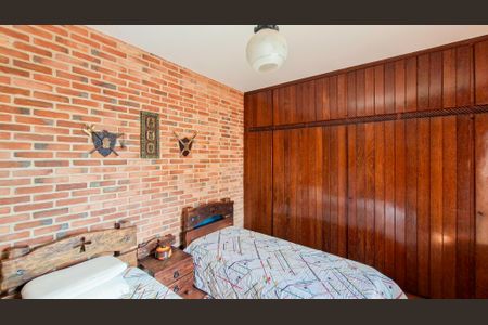 Casa à venda com 328m², 5 quartos e 3 vagasQuarto