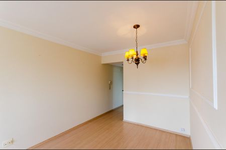 Sala de apartamento para alugar com 2 quartos, 47m² em Vila Mangalot, São Paulo